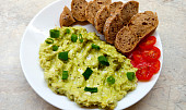 Salát z avokáda