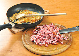 Bramborová roláda s uzeným masem