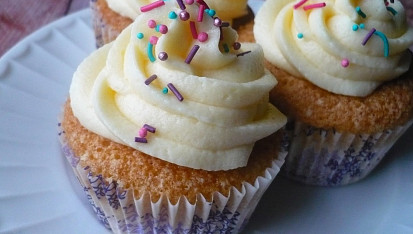 Cupcaky s vanilkovým krémem