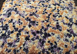 Hrnečková litá borůvková buchta na plech