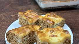 Mrkvová buchta s mascarpone