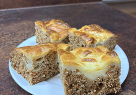 Mrkvová buchta s mascarpone