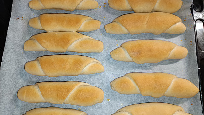 Obyčejné domácí rohlíky