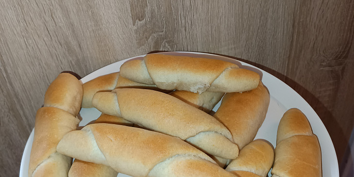 Obyčejné domácí rohlíky