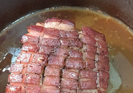 Pečený bůček a pokrmy z něho (Piekla som v remoske, jedli sme ho na studeno s čerstvým chlebom.)