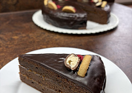 Sacher dort podle Karolíny Kamberské