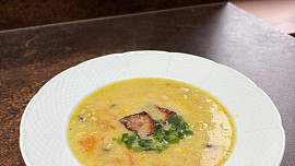 Batátovo – kukuřičná polévka