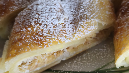 Rychlý tvarohový štrúdl z hotového těsta