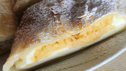 Rychlý tvarohový štrúdl z hotového těsta