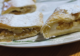 Rychlý tvarohový štrúdl z hotového těsta