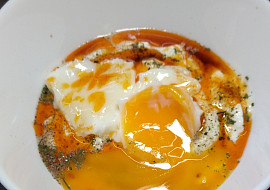 Cilbir - turecké ztracené vejce v jogurtu