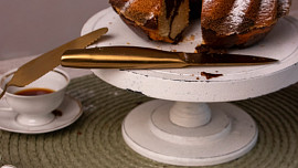 Dvoubarevná hrníčková bábovka