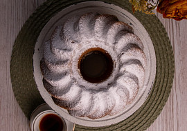 Dvoubarevná hrníčková bábovka