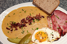 S uzenou krkovici a kouskem bůčku