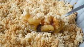 Jablečný crumble z horkovzdušné fritézy