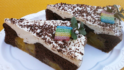 Koláč s broskvovým pudinkem