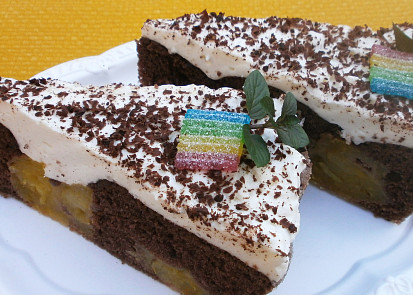 Koláč s broskvovým pudinkem