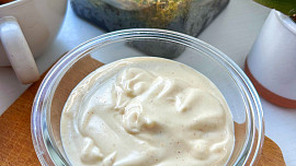 Domácí majonéza s kremžskou hořčicí