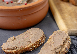 Domácí paštika z vepřových jater