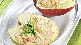 Jablíčka plněná mrkvovou pomazánkou