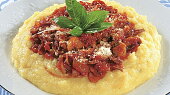 Kukuřičná polenta se žampiony
