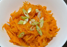 Mrkvový salát pikantní