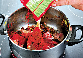 Pivní guláš z plecka