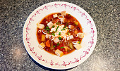 Polévka minestrone s mozzarellou