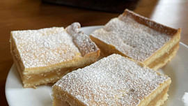 Jablečný koláč našich babiček