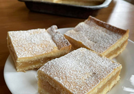 Jablečný koláč našich babiček