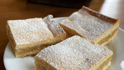 Jablečný koláč našich babiček