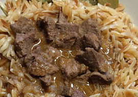 Kuřecí játra na česneku (U nás so slovenskou ryžou.)