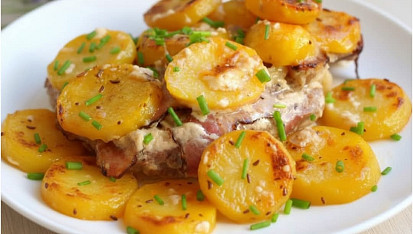 Marinovaná krkovice s brambory na šlehačce