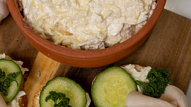 Česnekovo-sýrová pomazánka