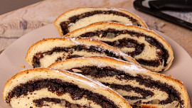 Makový závin de luxe