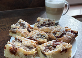 Ovocný koláč z podmáslí