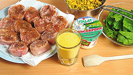 Polentová kaše s přírodními krůtími medailonky