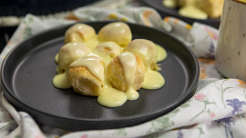 Dukátové buchtičky s vanilkovým krémem podle Zdeňka Pohlreicha