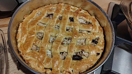 Jablečný linecký koláč