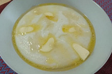 Skvelá iba s medom a maslom