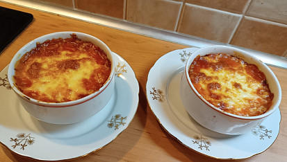 Sýrovo-rajčatová salsa s nachos