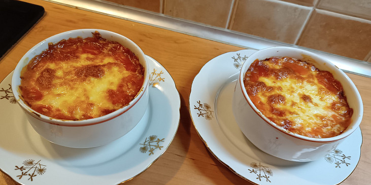 Sýrovo-rajčatová salsa s nachos