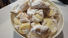 Tvarohové šátečky z listového těsta