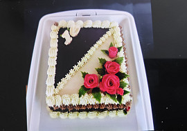 Výborný piškotový korpus na dorty (Dobře se upekl,povrch byl pěkně zarovnaný)