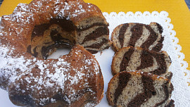 Dvoubarevná banánová bábovka