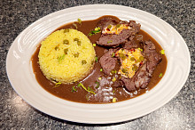 .. s kurkumovou rýží s hráškem