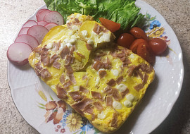 Brambory zapečené s cottage a šunkou