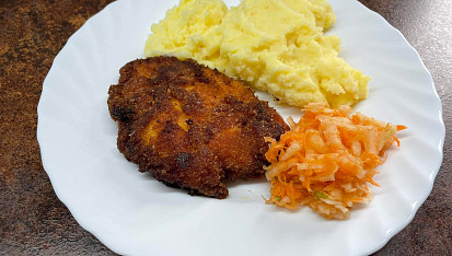 Kuřecí řízek marinovaný v zakysané smetaně