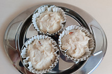 S kousky sušeného ovoce a zázvoru.