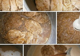 Kuřecí plátky na cibuli se smetanovou omáčkou